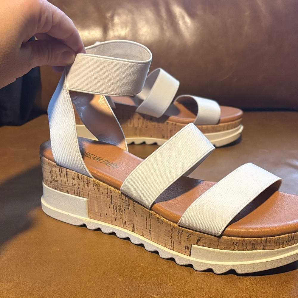 Ankle strap White Platform Sandals - Picture 2 of 4
